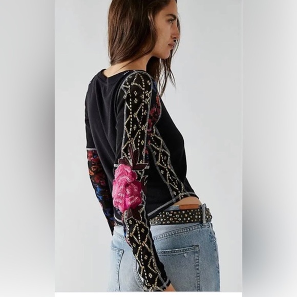 Free People black Amara V-Neck‎ Thermal Top, Size Small brand new - Picture 3 of 11